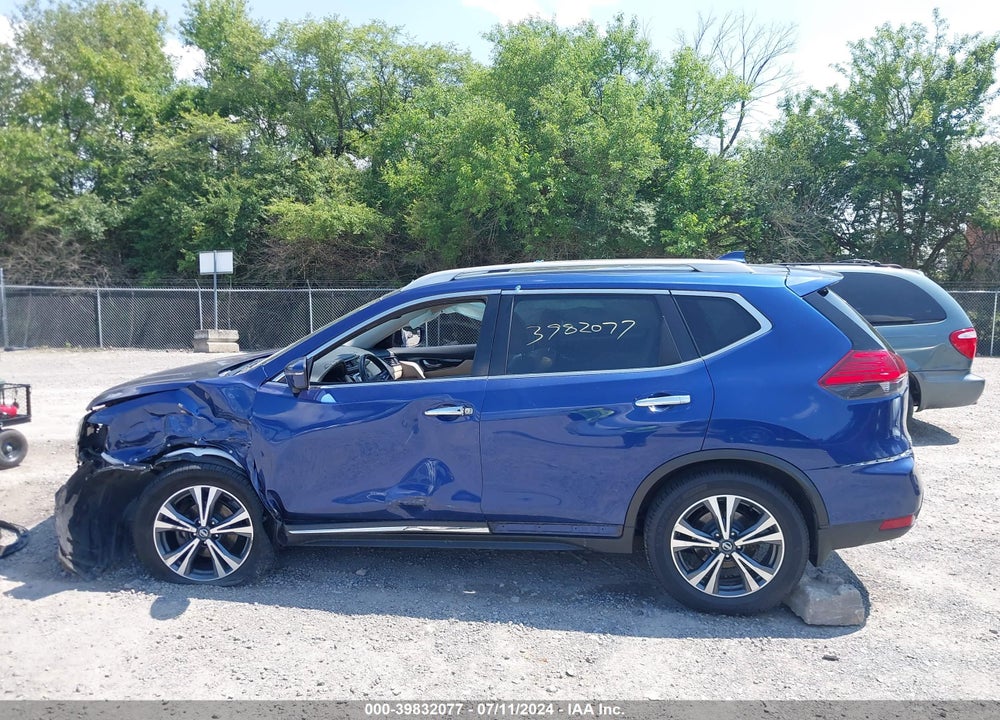 2017 NISSAN ROGUE SL VIN: 5N1AT2MV1HC788127