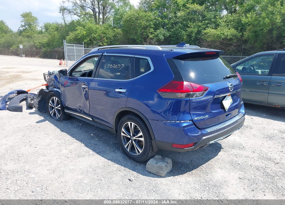 2017 NISSAN ROGUE SL VIN: 5N1AT2MV1HC788127