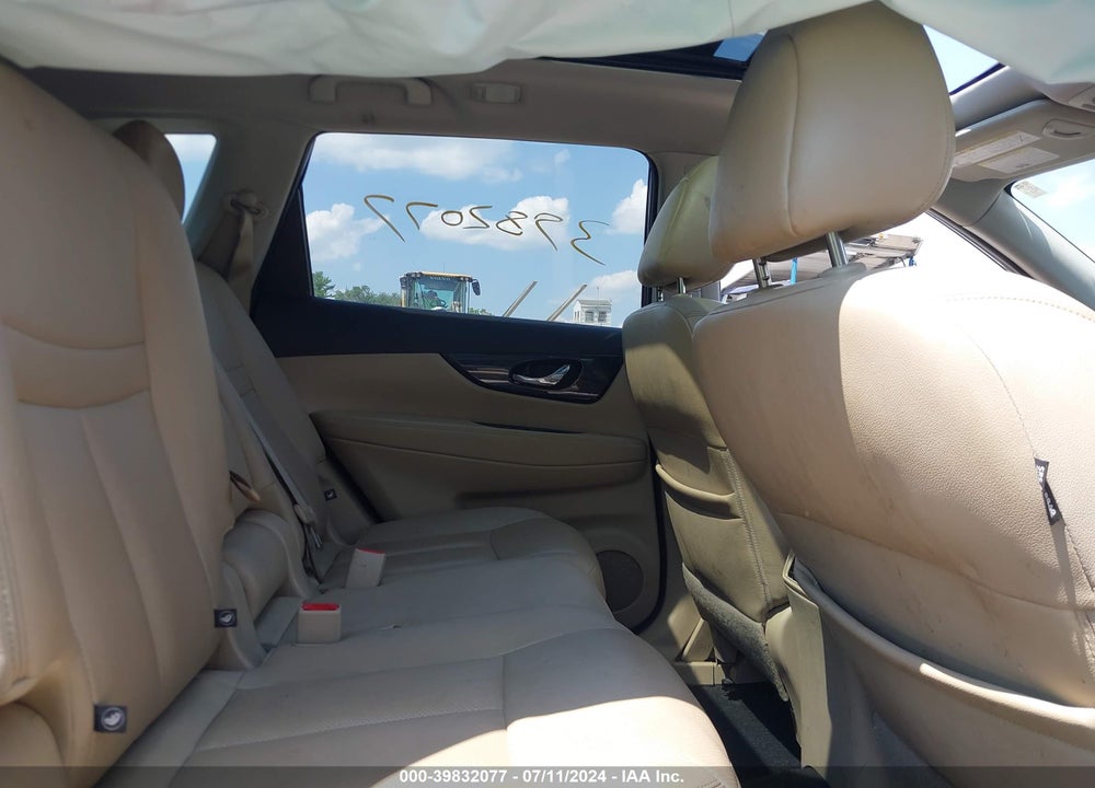 2017 NISSAN ROGUE SL VIN: 5N1AT2MV1HC788127