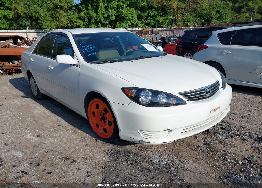 2005 TOYOTA CAMRY LE VIN: 4T1BE32K75U582491