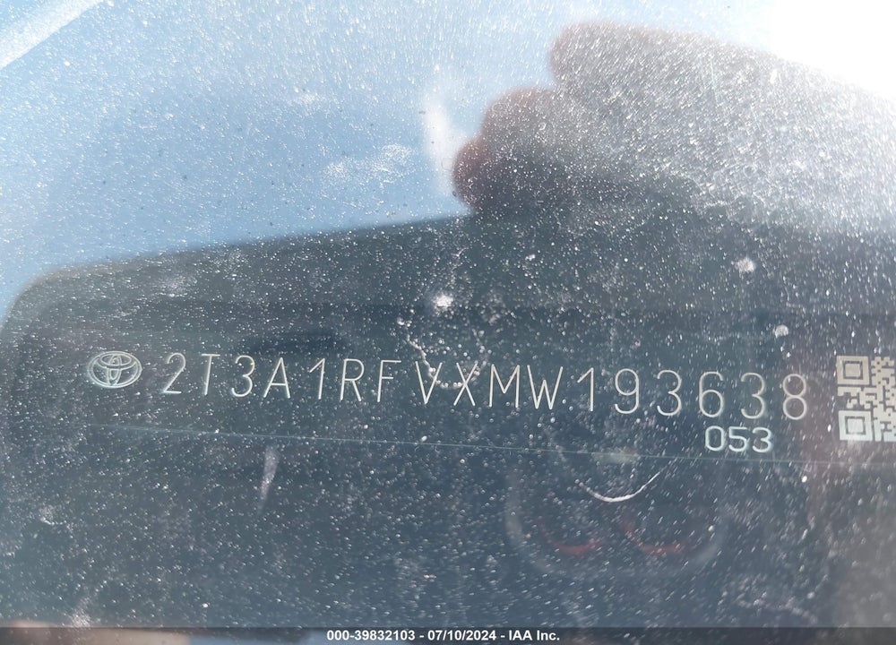 2021 TOYOTA RAV4 XLE PREMIUM VIN: 2T3A1RFVXMW193638