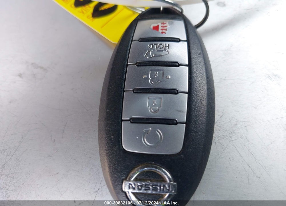 2018 NISSAN ROGUE SV VIN: 5N1AT2MT0JC802894
