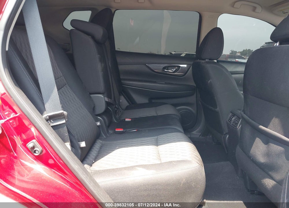 2018 NISSAN ROGUE SV VIN: 5N1AT2MT0JC802894