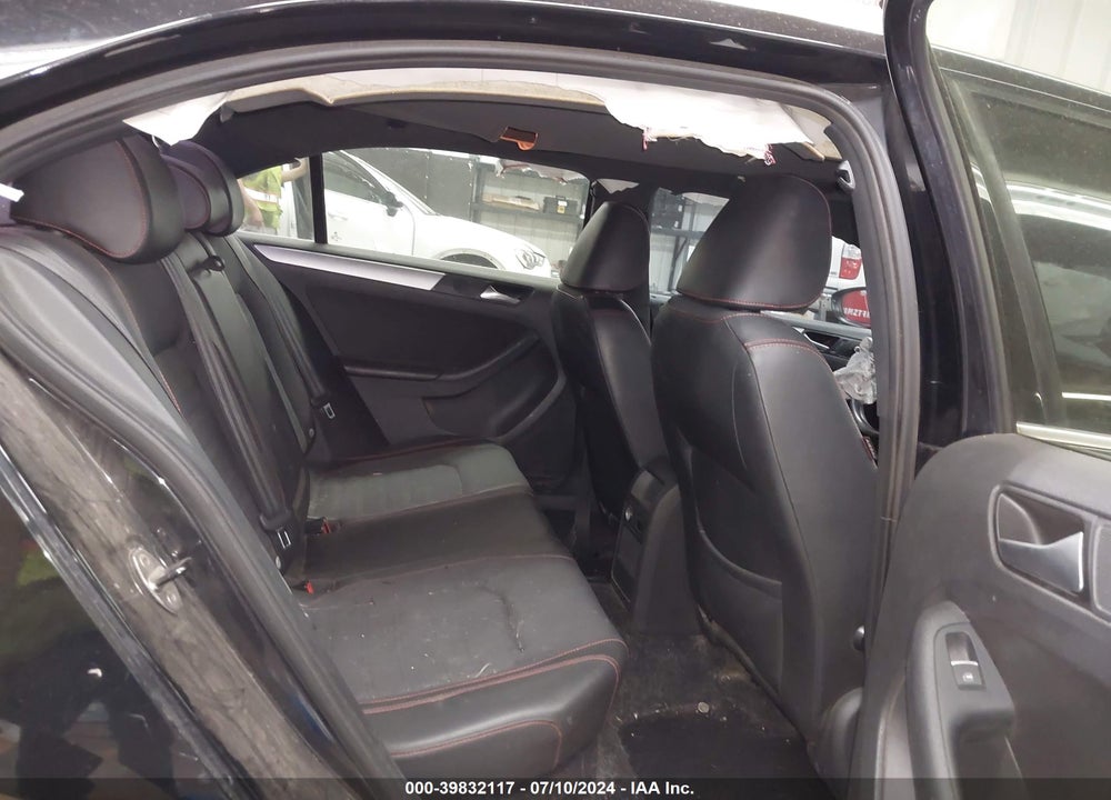 2014 VOLKSWAGEN JETTA GLI VIN: 3VW4S7AJXEM212627
