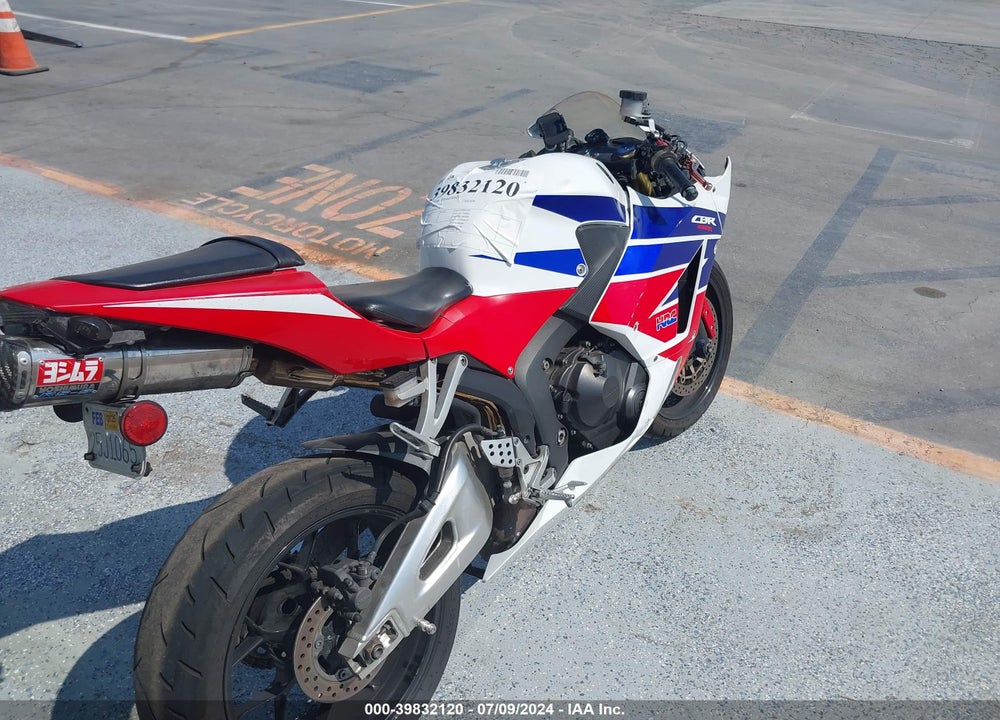 2013 HONDA CBR600 RR VIN: JH2PC4063DK600109