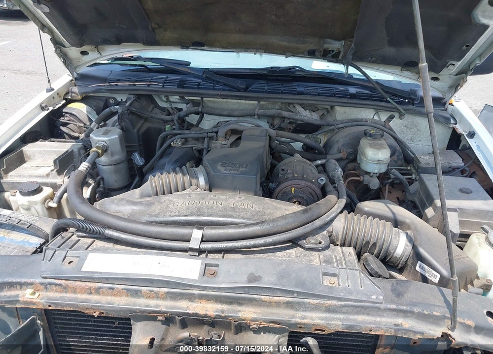 2001 CHEVROLET S-10 VIN: 1GCCS14581K188081