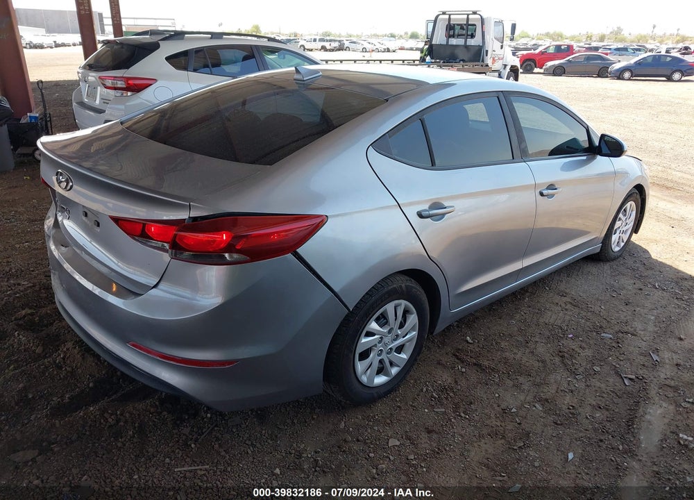 2017 HYUNDAI ELANTRA SE VIN: 5NPD74LFXHH206977