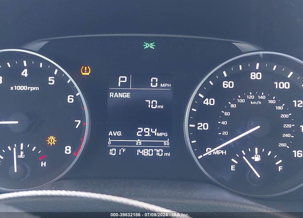 2017 HYUNDAI ELANTRA SE VIN: 5NPD74LFXHH206977
