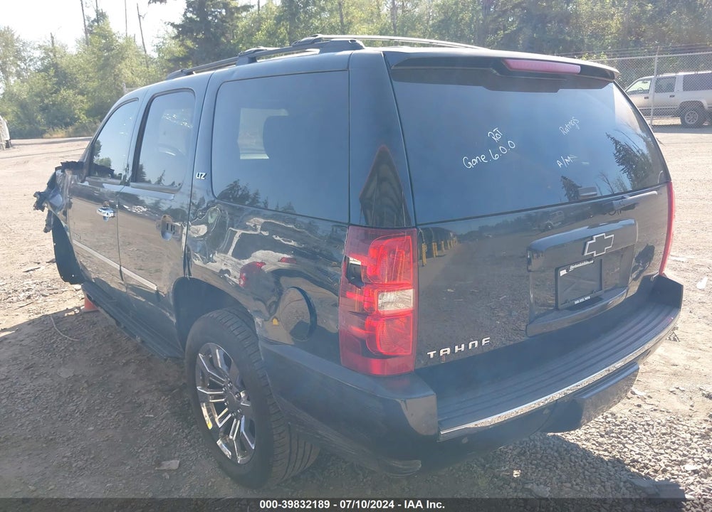 2014 CHEVROLET TAHOE LTZ VIN: 1GNSKCE01ER204295