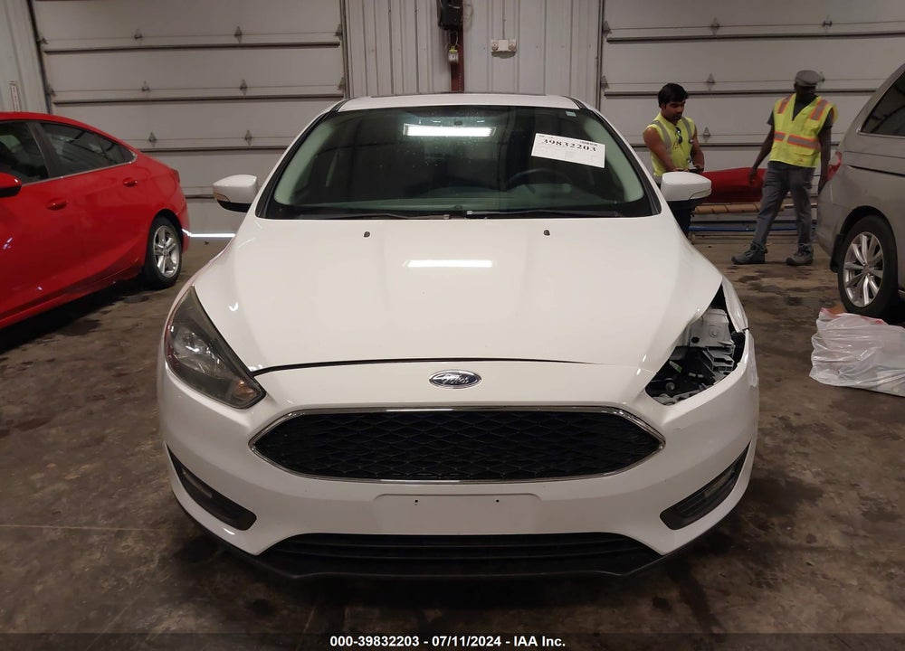 2017 FORD FOCUS SEL VIN: 1FADP3M25HL347740