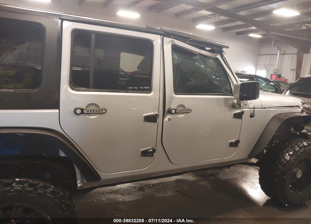 2007 JEEP WRANGLER UNLIMITED SAHARA VIN: 1J8GA59117L210886