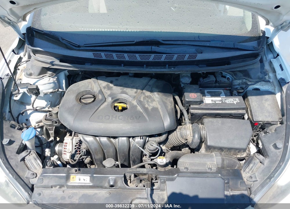 2014 HYUNDAI ELANTRA SE VIN: 5NPDH4AE4EH488164