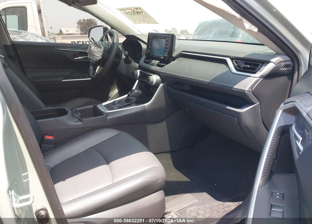 2022 TOYOTA RAV4 HYBRID XLE PREMIUM VIN: JTMB6RFV3ND057968