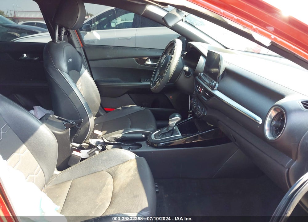 2021 KIA FORTE GT LINE VIN: 3KPF34AD0ME410420