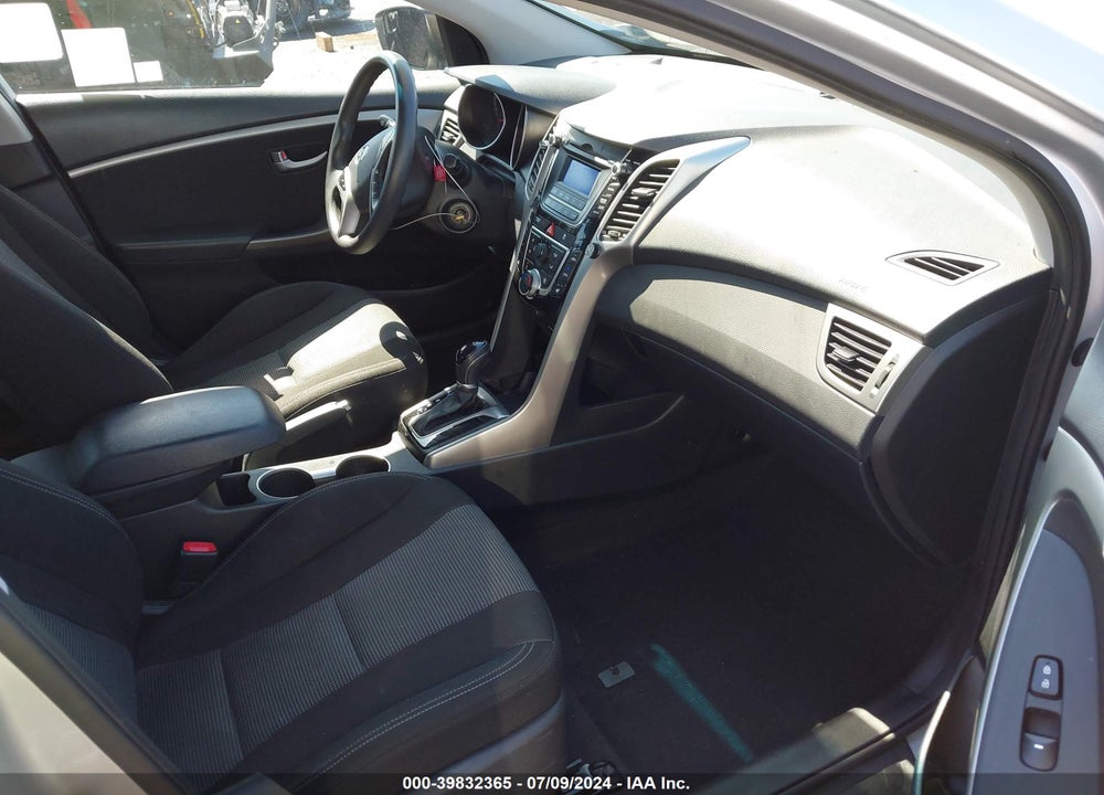 2016 HYUNDAI ELANTRA GT VIN: KMHD35LH5GU314989