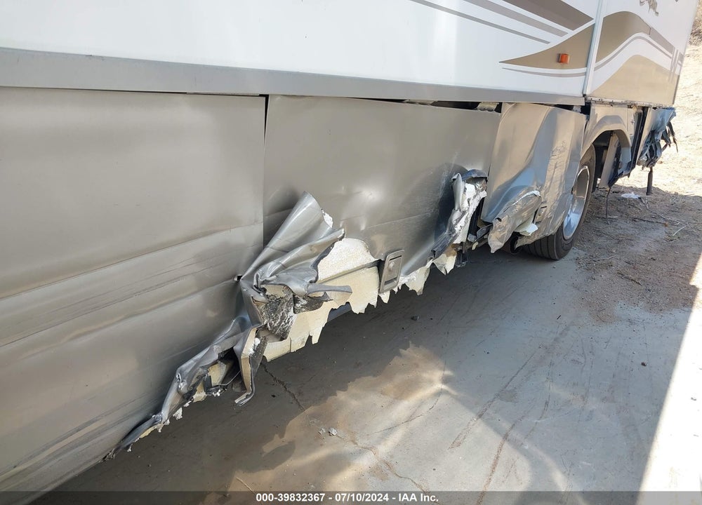 2001 FORD F550 SUPER DUTY STRIPPED CHASS VIN: 1FCNF53S610A19930