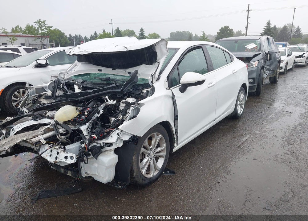 2019 CHEVROLET CRUZE LT VIN: 1G1BE5SM1K7146708