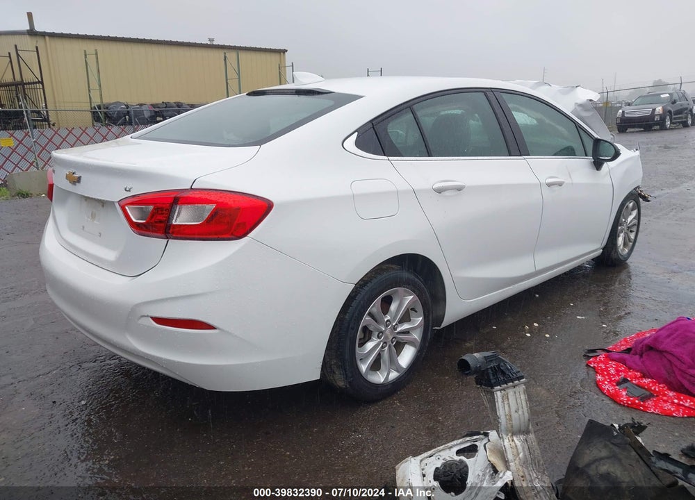 2019 CHEVROLET CRUZE LT VIN: 1G1BE5SM1K7146708