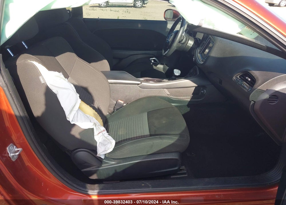 2022 DODGE CHALLENGER GT VIN: 2C3CDZJG5NH137685