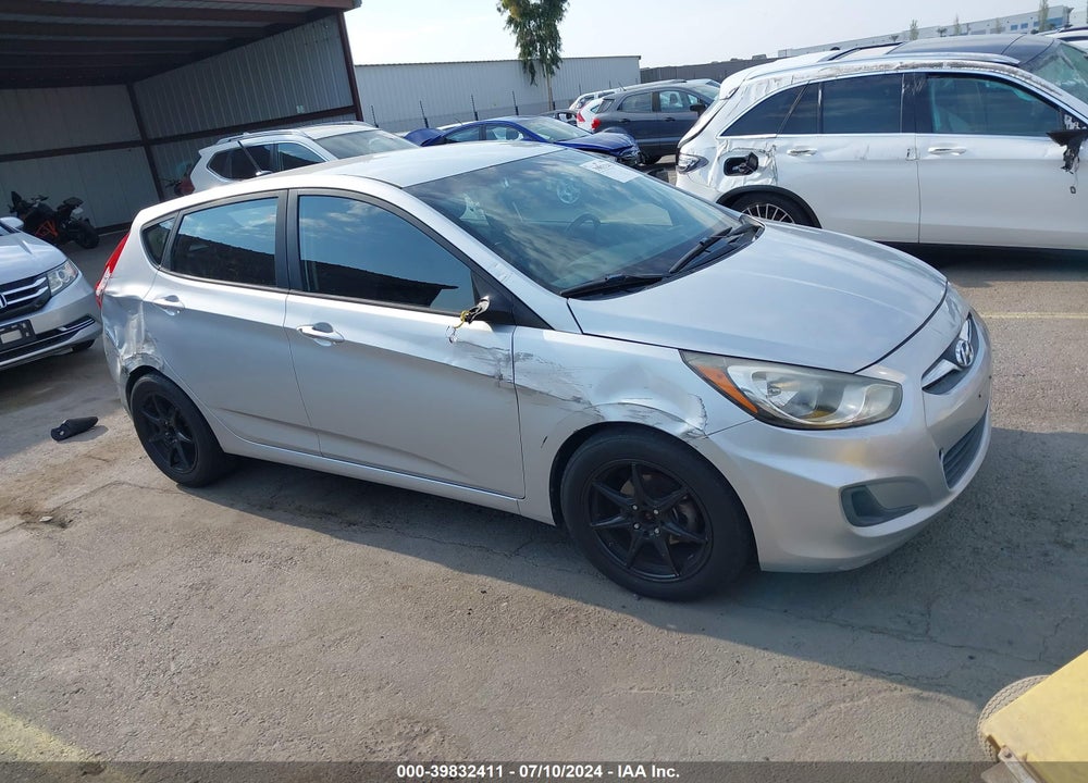 2014 HYUNDAI ACCENT GS VIN: KMHCT5AE2EU188530