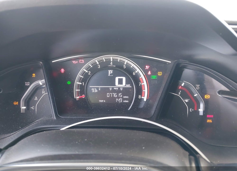 2018 HONDA CIVIC LX VIN: SHHFK7H21JU407653