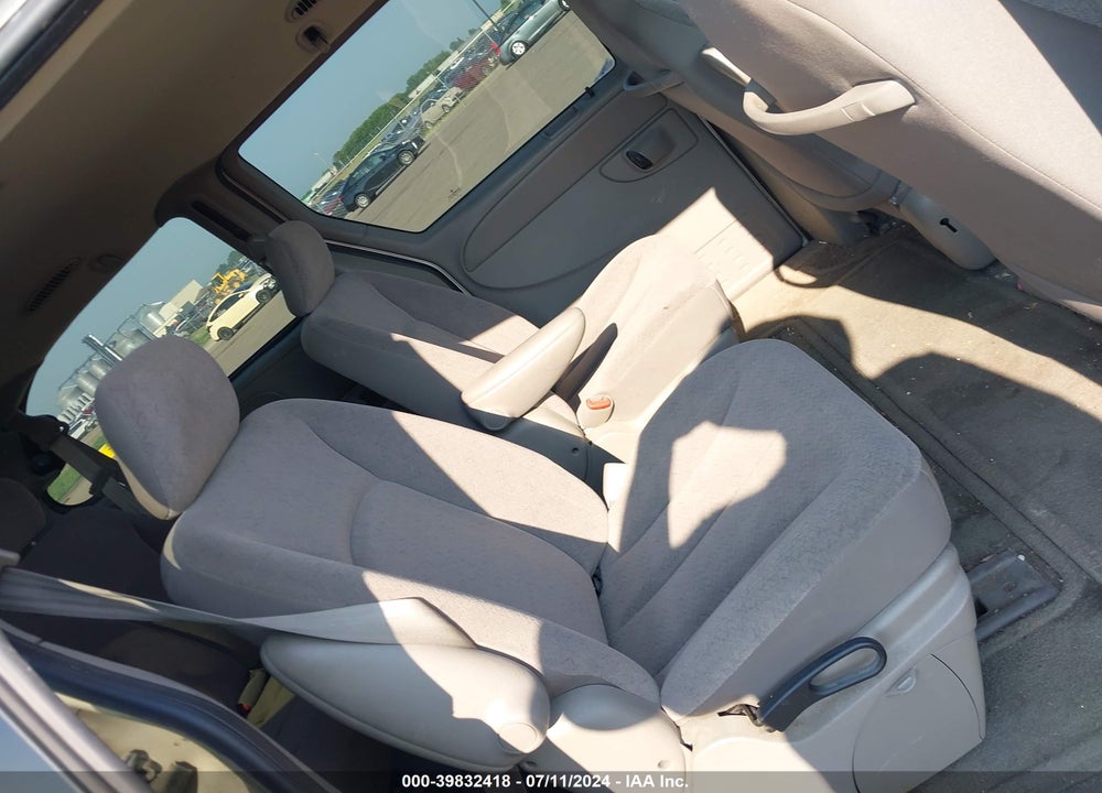2002 DODGE GRAND CARAVAN EL VIN: 2B4GP343X2R780451