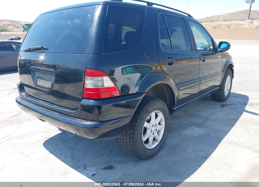 1999 MERCEDES-BENZ ML 430 VIN: 4JGAB72EXXA065695