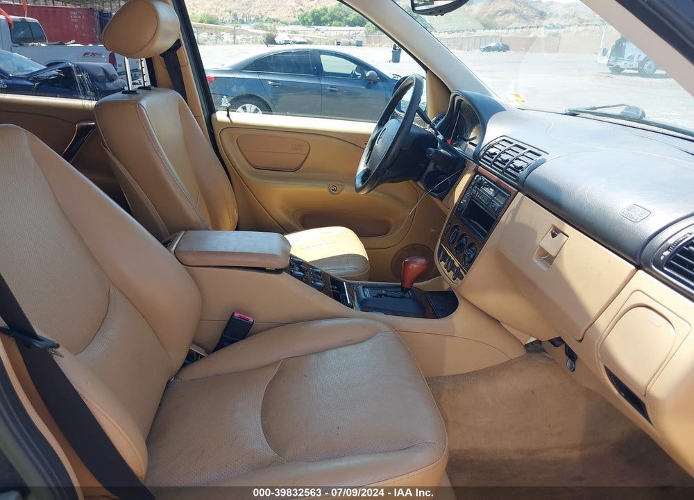 1999 MERCEDES-BENZ ML 430 VIN: 4JGAB72EXXA065695