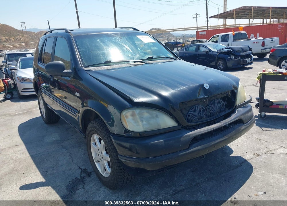 1999 MERCEDES-BENZ ML 430 VIN: 4JGAB72EXXA065695