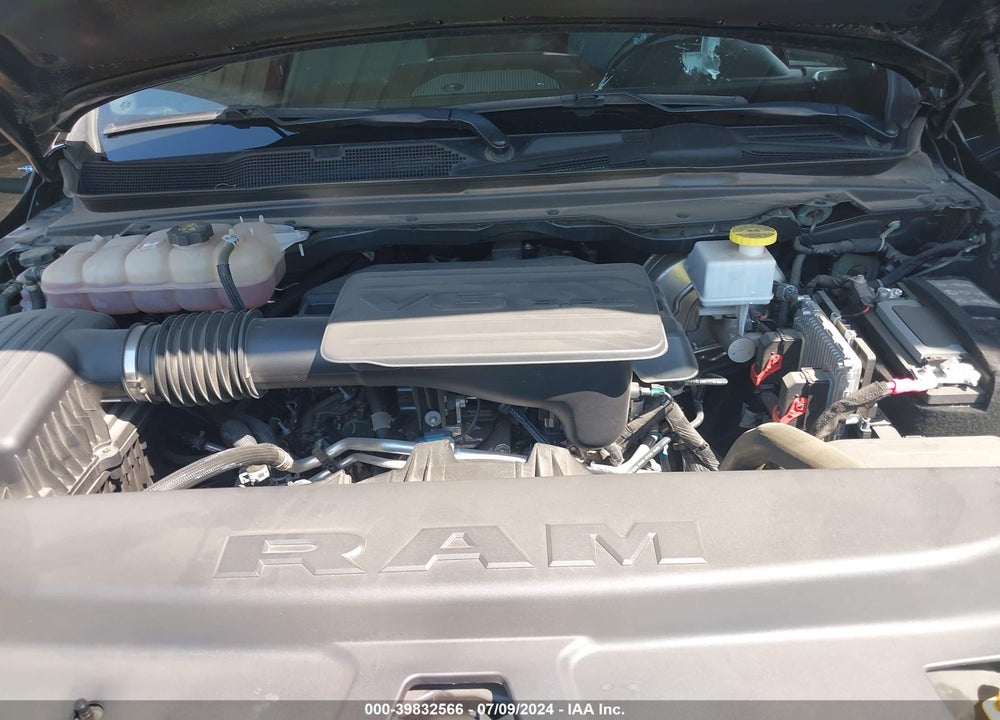 2022 RAM 1500 BIG HORN 4X4 5'7 BOX VIN: 1C6RRFFG5NN348592