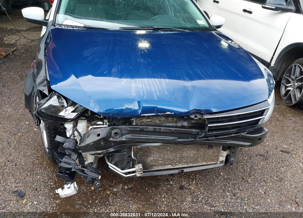 2017 VOLKSWAGEN JETTA VIN: 3VW2B7AJ5HM268082