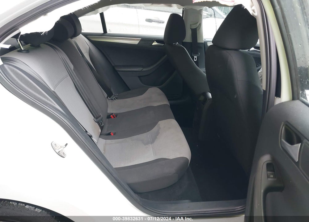 2017 VOLKSWAGEN JETTA VIN: 3VW2B7AJ5HM268082