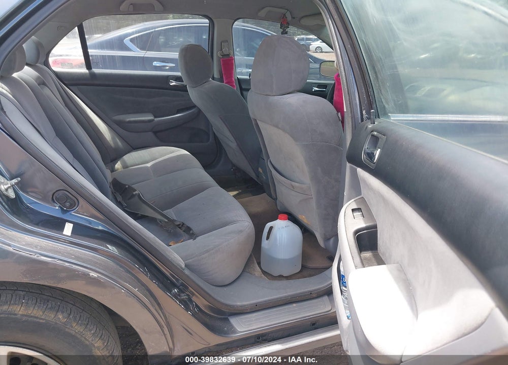 2005 HONDA ACCORD 2.4 LX VIN: 1HGCM56465A070548
