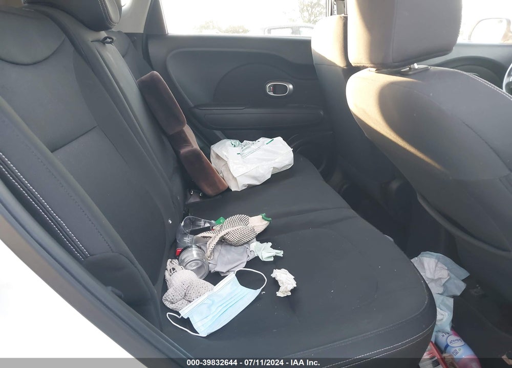 2014 KIA SOUL VIN: KNDJN2A27E7018575