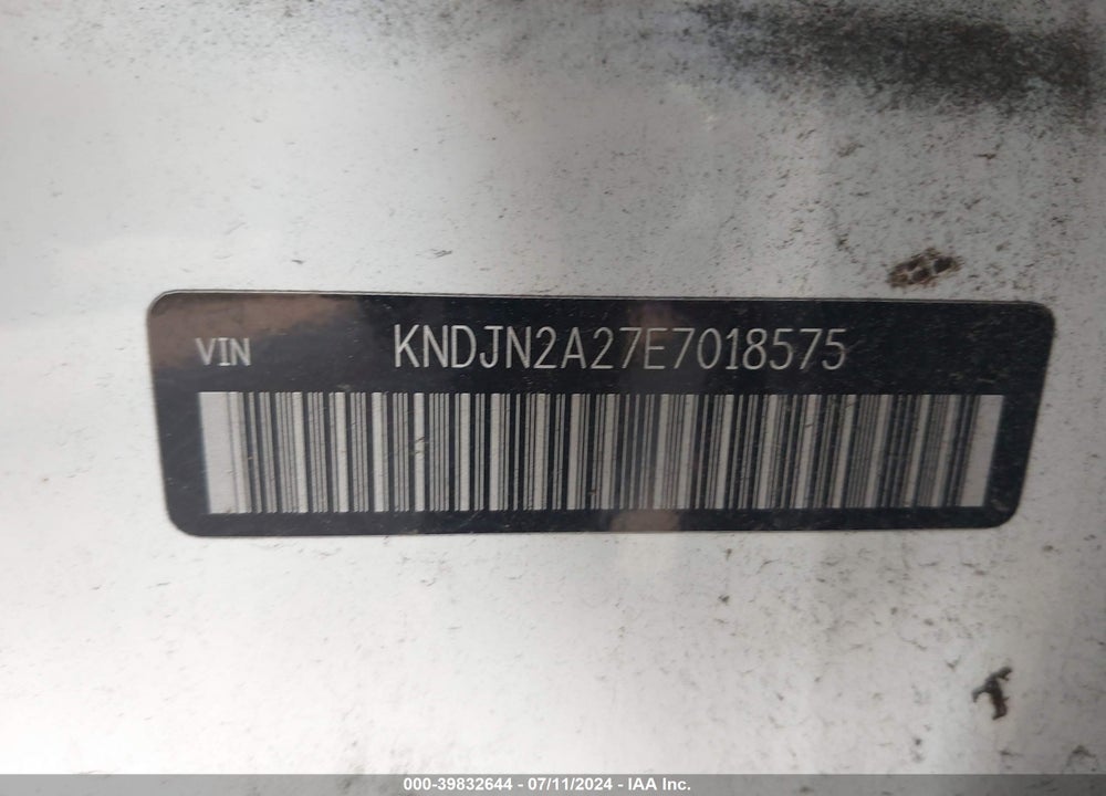 2014 KIA SOUL VIN: KNDJN2A27E7018575