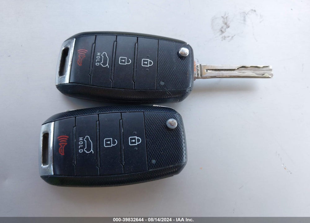 2014 KIA SOUL VIN: KNDJN2A27E7018575
