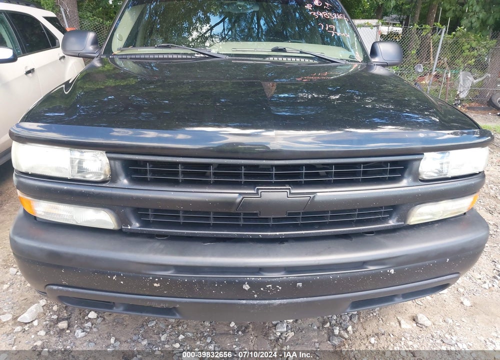 2004 CHEVROLET TAHOE LS VIN: 1GNEC13Z94R247734