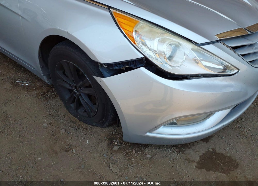 2013 HYUNDAI SONATA GLS VIN: 5NPEB4AC1DH606920