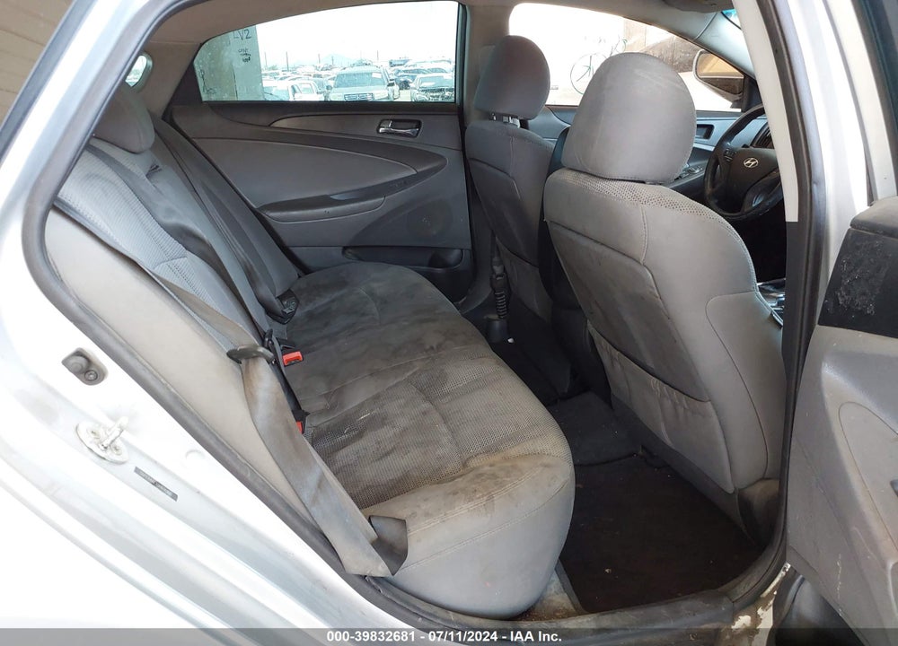 2013 HYUNDAI SONATA GLS VIN: 5NPEB4AC1DH606920
