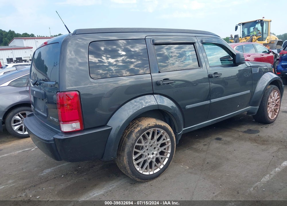 2011 DODGE NITRO HEAT VIN: 1D4PT4GX7BW500644