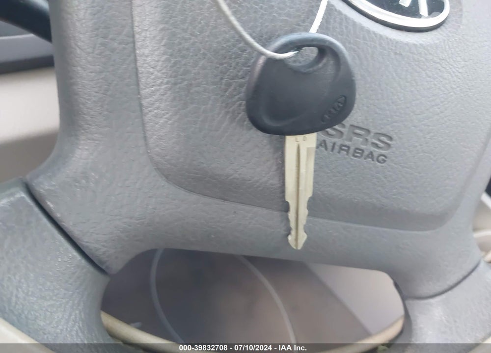 2009 KIA SPECTRA EX VIN: KNAFE221195590350