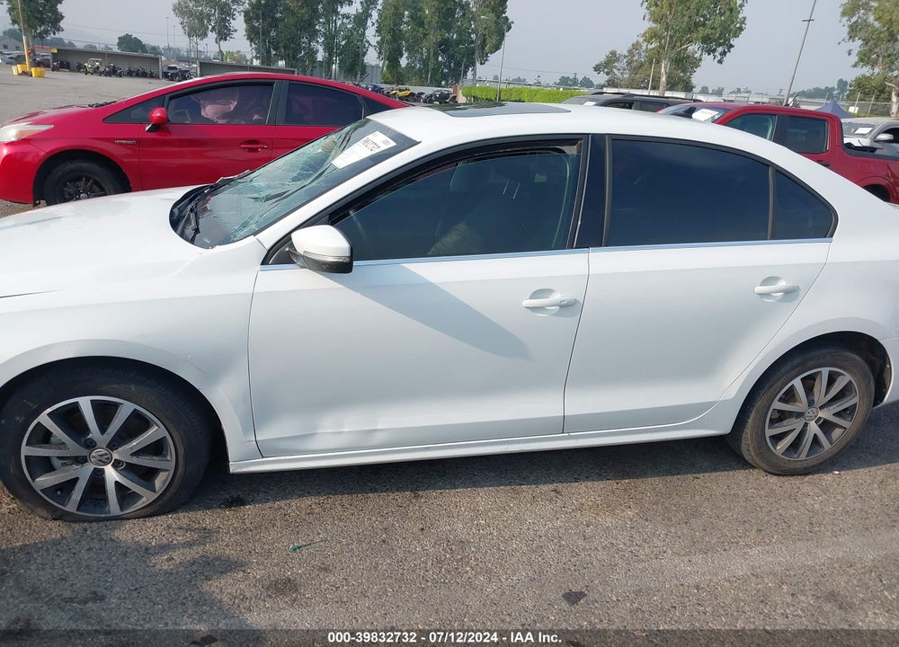 2017 VOLKSWAGEN JETTA 1.4T SE VIN: 3VWDB7AJXHM270712