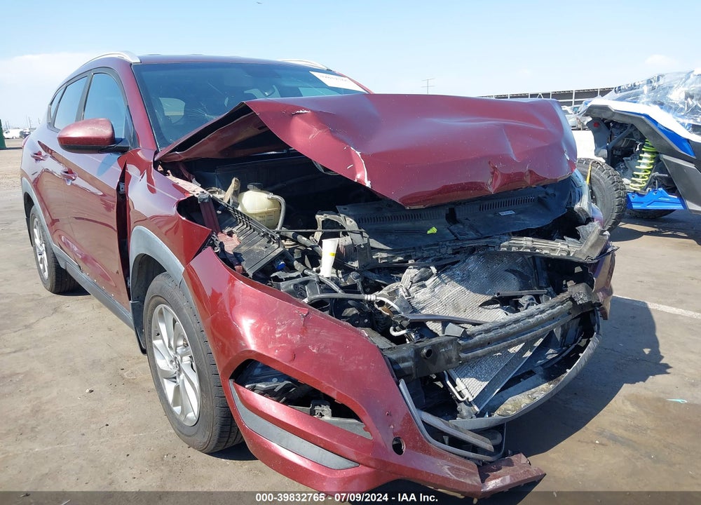 2016 HYUNDAI TUCSON SE VIN: KM8J33A43GU159849