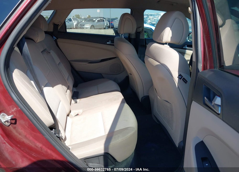 2016 HYUNDAI TUCSON SE VIN: KM8J33A43GU159849