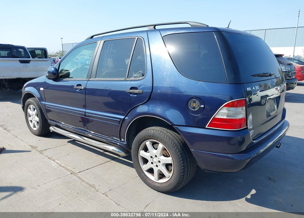 2000 MERCEDES-BENZ ML 430 VIN: 4JGAB72E8YA211674