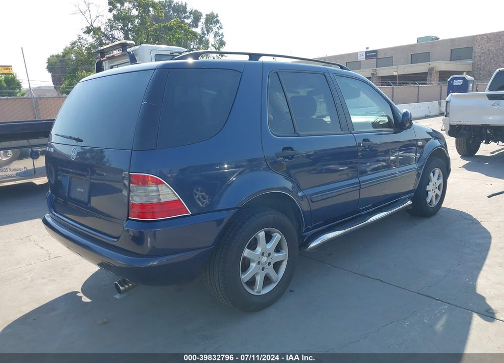 2000 MERCEDES-BENZ ML 430 VIN: 4JGAB72E8YA211674