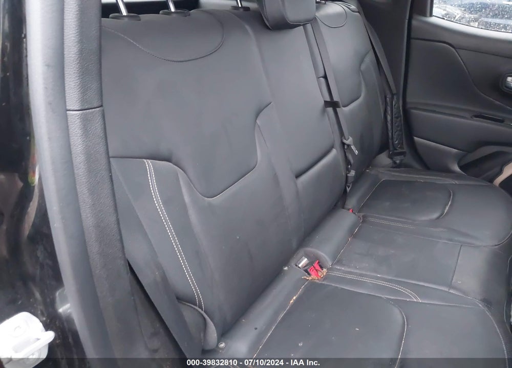 2015 JEEP RENEGADE LIMITED VIN: ZACCJBDT8FPB31383