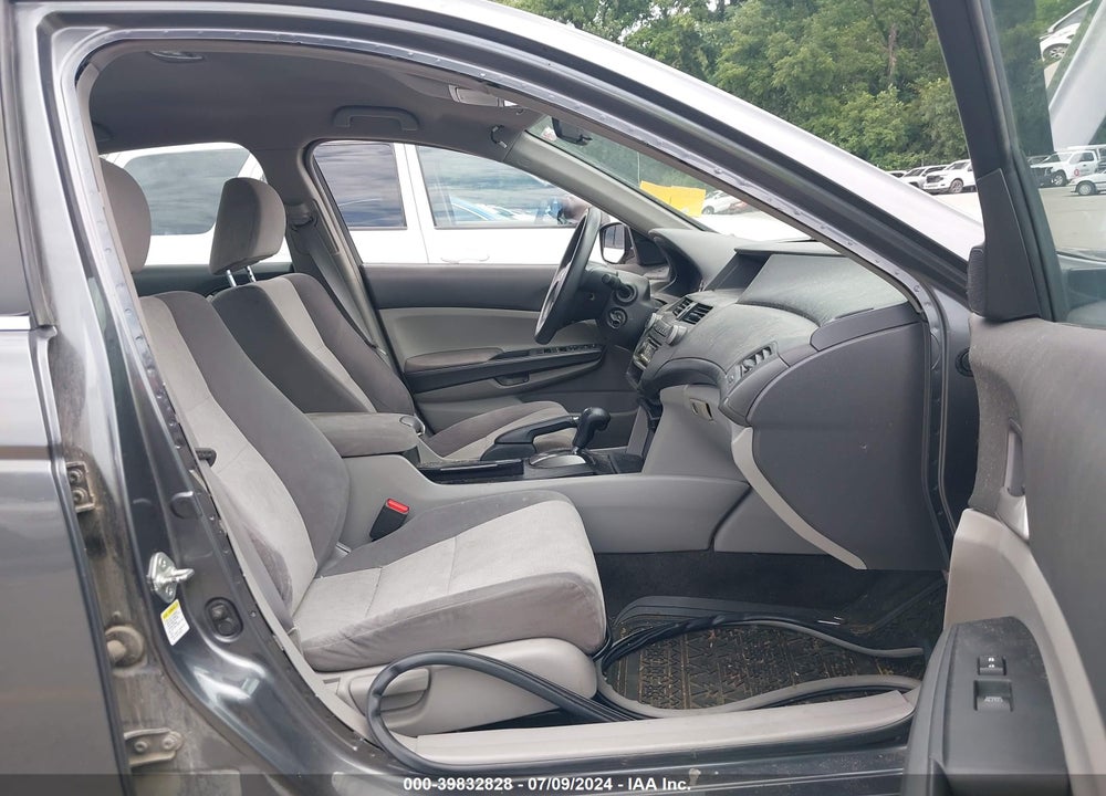 2008 HONDA ACCORD 2.4 LX-P VIN: 1HGCP26498A023119