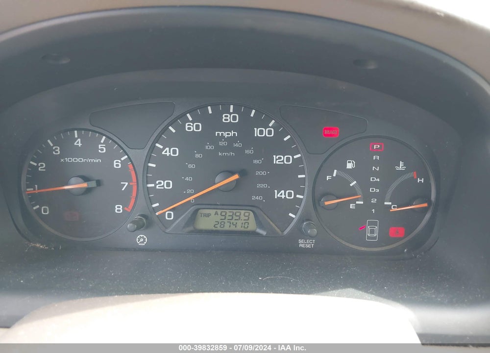 1998 HONDA ACCORD EX VIN: 1HGCG5651WA132388