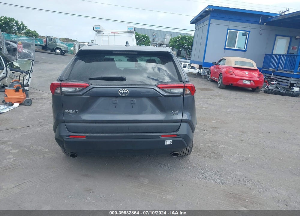 2021 TOYOTA RAV4 XLE VIN: 2T3P1RFV6MW162364